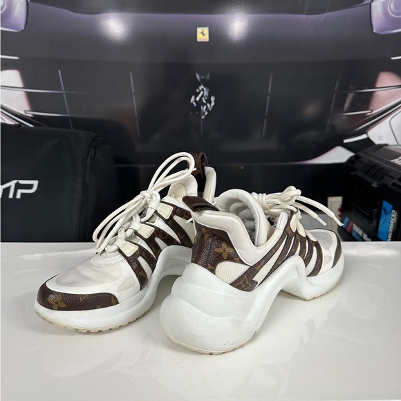 Louis Vuitton Sneakers - Picture 1 of 5